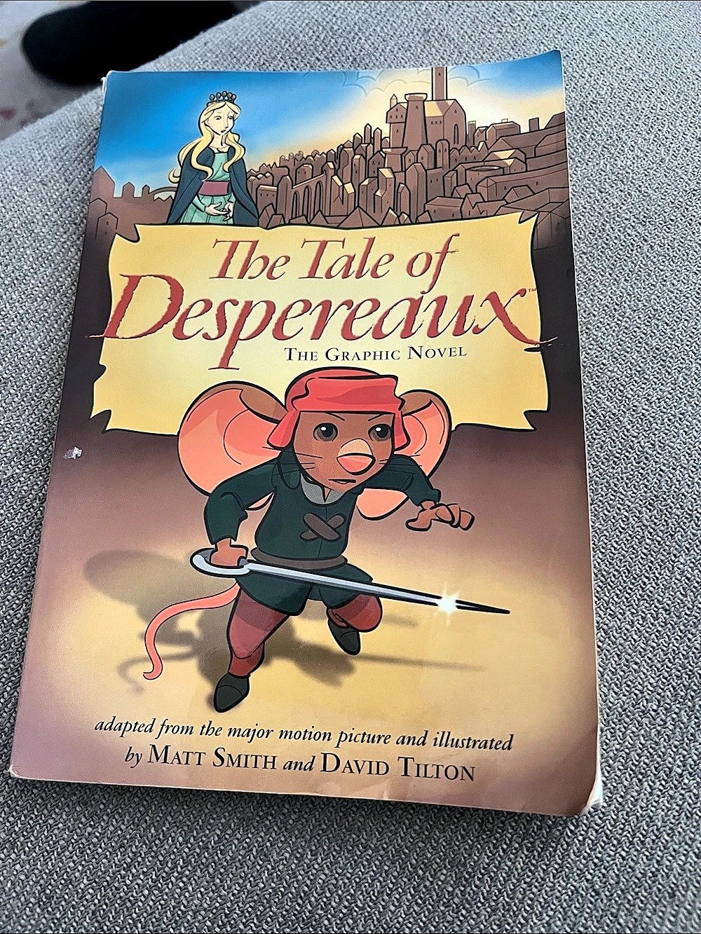 The Tale of Despereaux: The Graphic Novel Vintage Paperback, 2008